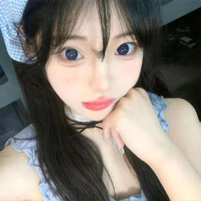 色肉毒蝎女